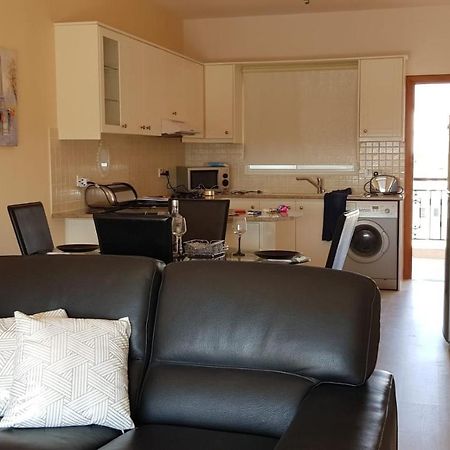 Petras Cozy Nest, 1-Bedroom Apt., Paphos-Universal Extérieur photo