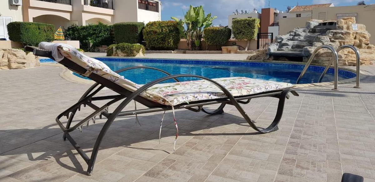 Petras Cozy Nest, 1-Bedroom Apt., Paphos-Universal Extérieur photo